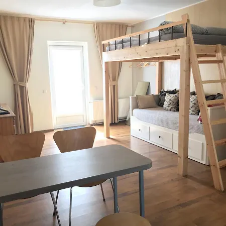 Apartament Butukai *